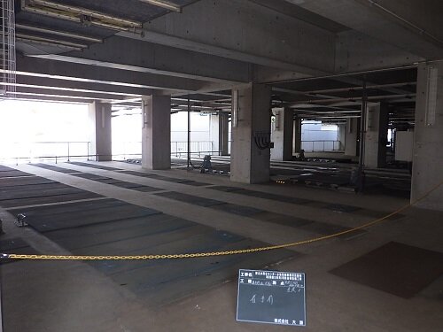 施工事例「港北水再生センター水処理施設最初沈殿池（南側第5系列）等防食等整備工事」の写真