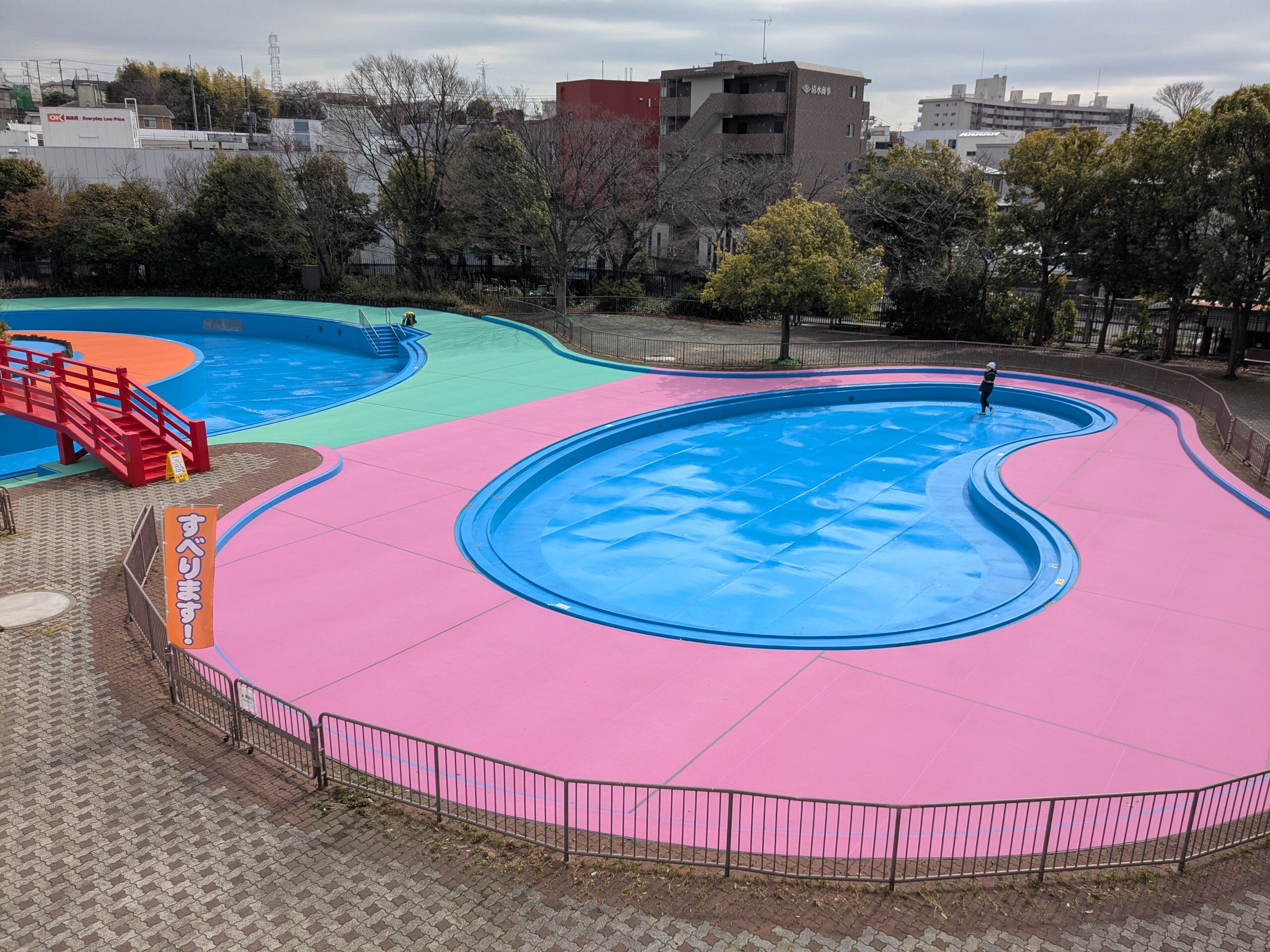 施工事例「菊名池公園プール改修その他工事」の写真